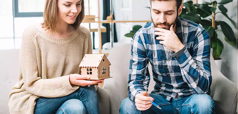 Why Homeowners Trust Naperville Home Buyers to Sell House With Liens in Naperville