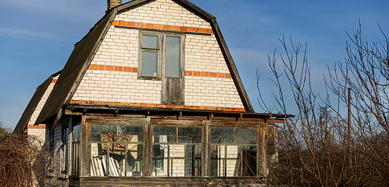 Types of Houses We Buy Without Repairs in Naperville, IL