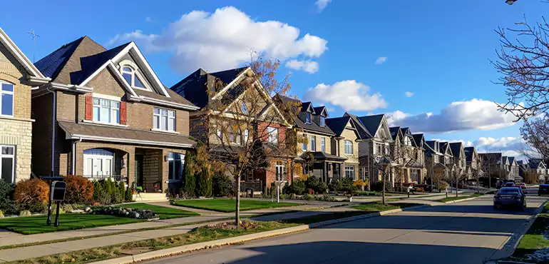 Why Choose Us for Selling Your Foreclosed House in Naperville, IL?