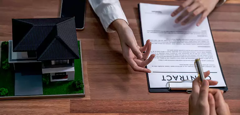 Quickly Sell your Vacant Home for a High Price in Naperville, IL